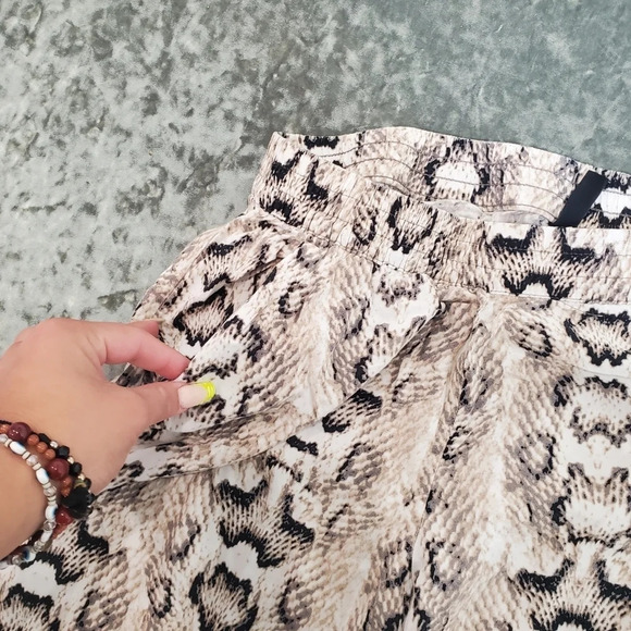H&M Tan Snake Print Pants - Picture 3 of 6